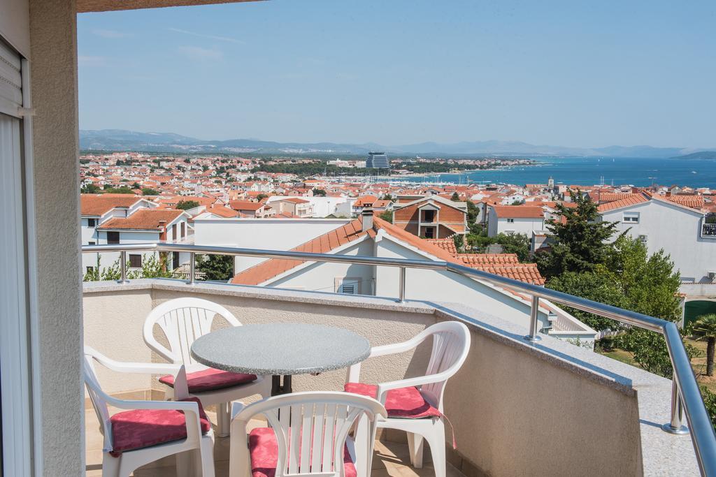 Apartments Lovas Vodice Ngoại thất bức ảnh