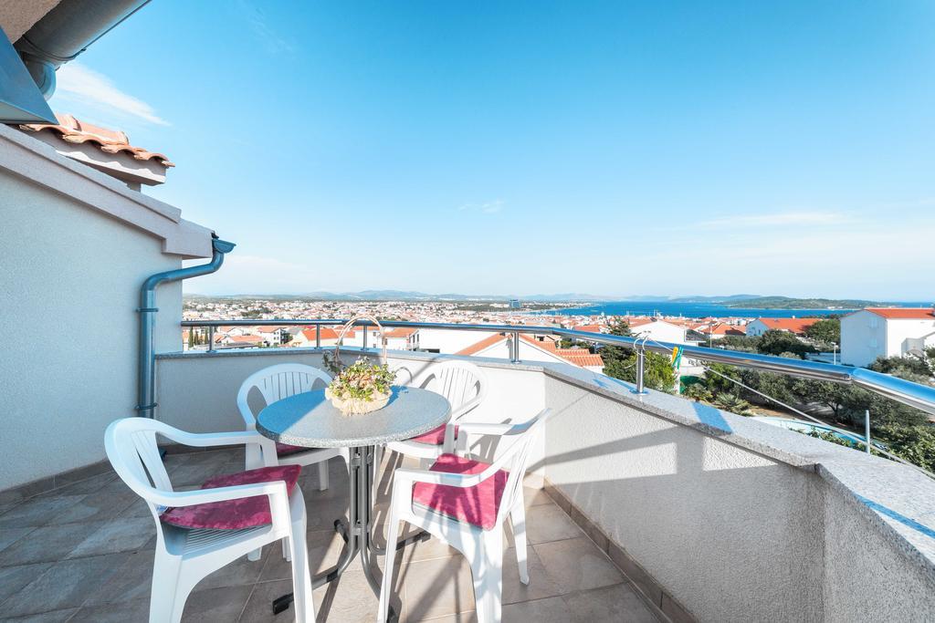 Apartments Lovas Vodice Ngoại thất bức ảnh