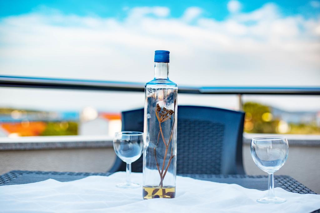 Apartments Lovas Vodice Ngoại thất bức ảnh