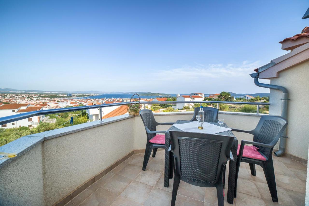 Apartments Lovas Vodice Ngoại thất bức ảnh